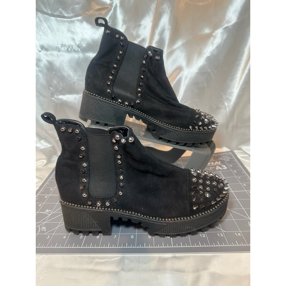 Cape Robbin Silver Studded Platform Combat Women's Ankle Boots, Size 8